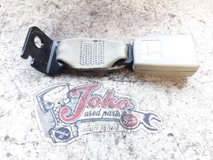 Used Rear seatbelt buckle, left Alfa Romeo 159 (939AX) 1.9 JTS 16V Price on request offered by Autodemontage Joko B.V.