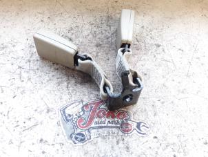 Used Rear seatbelt buckle, right Alfa Romeo 159 (939AX) 1.9 JTS 16V Price on request offered by Autodemontage Joko B.V.