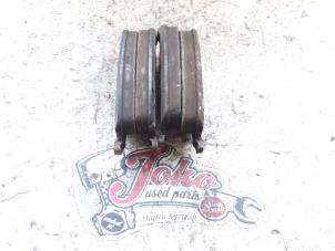 Used Rear brake pad Alfa Romeo 159 (939AX) 1.9 JTS 16V Price on request offered by Autodemontage Joko B.V.