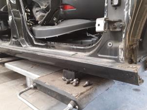 Used Sill, right Renault Megane III Grandtour (KZ) 1.4 16V TCe 130 Price on request offered by Autodemontage Joko B.V.