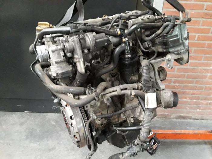Motor van een Saab 9-5 Estate (YS3E) 1.9 TiD 16V 2007