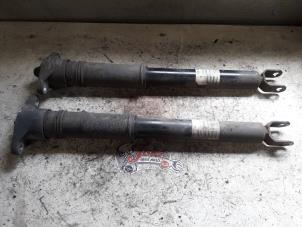 Used Shock absorber kit Kia Cee'd Sporty Wagon (EDF) 1.4 16V Price on request offered by Autodemontage Joko B.V.