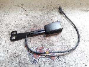 Used Front seatbelt buckle, left Kia Cee'd Sporty Wagon (EDF) 1.4 16V Price on request offered by Autodemontage Joko B.V.