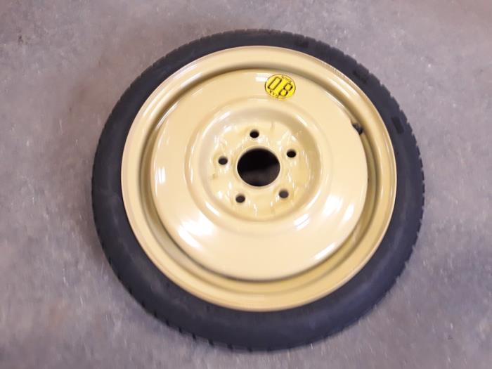 Spare wheel from a Mazda 3 Sport (BK14) 1.3i 16V 2008