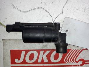 Used Windscreen washer pump Renault Clio Price on request offered by Autodemontage Joko B.V.