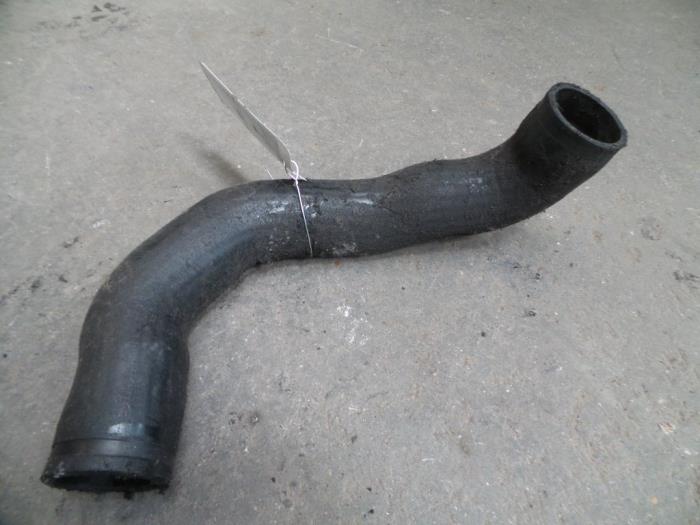 Gebrauchte Intercooler Schlauch Mercedes Vito (638.0) 2.3 110D Preis auf Anfrage angeboten von Autodemontage Joko B.V.