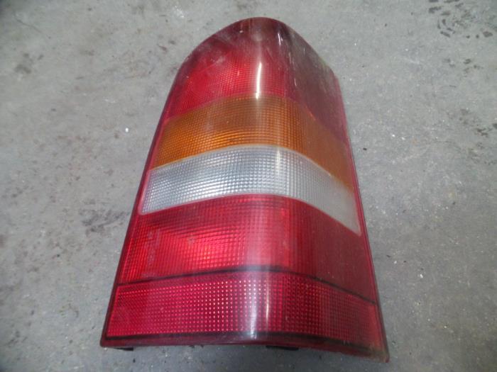 Taillight, right from a Mercedes-Benz Vito (638.0) 2.3 110D 1996