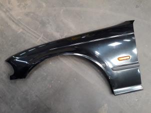 Used Front wing, left BMW 3 serie (E46/4) 316i Price on request offered by Autodemontage Joko B.V.