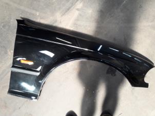 Used Front wing, right BMW 3 serie (E46/4) 316i Price on request offered by Autodemontage Joko B.V.