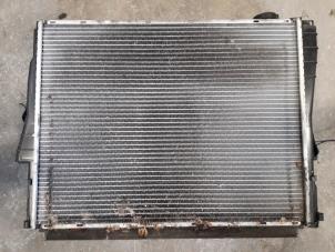 Used Radiator BMW 3 serie (E46/4) 316i Price on request offered by Autodemontage Joko B.V.
