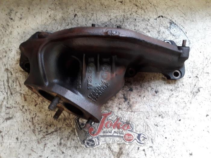 Gebrauchte Abgaskrümmer BMW 3 serie (E46/4) 316i Preis auf Anfrage angeboten von Autodemontage Joko B.V.