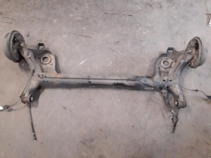 Rear-wheel drive axle from a Volkswagen Up! (121) 1.0 12V 60 2013