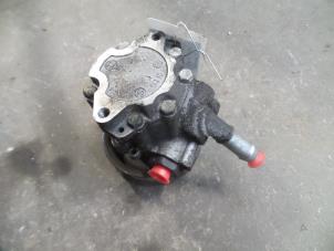 Used Power steering pump Ford Galaxy (WGR) 2.0 Price on request offered by Autodemontage Joko B.V.
