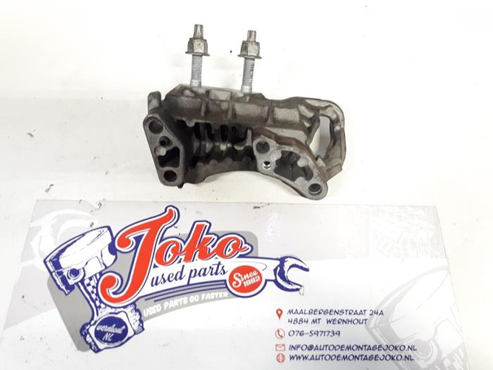 Used Engine mount Ford Focus 2 1.6 TDCi 16V 90 Price on request offered by Autodemontage Joko B.V.