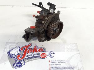 Used Mechanical fuel pump Ford Focus 2 1.6 TDCi 16V 90 Price on request offered by Autodemontage Joko B.V.