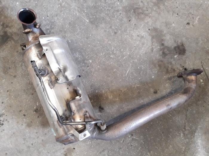 Used Particulate filter Ford Focus 2 1.6 TDCi 16V 90 Price on request offered by Autodemontage Joko B.V.