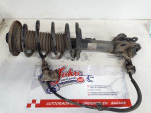 Used Front shock absorber rod, left Opel Signum (F48) 1.9 CDTI 16V Price on request offered by Autodemontage Joko B.V.