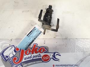 Used Windscreen washer pump Opel Signum (F48) 1.9 CDTI 16V Price on request offered by Autodemontage Joko B.V.