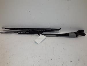 Used Front wiper arm Citroen XM (Y4) 2.0 Turbo Price on request offered by Autodemontage Joko B.V.