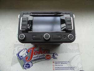 Gebrauchte Radio CD Spieler Volkswagen Golf VI Variant (AJ5/1KA) 1.2 TSI BlueMotion Preis auf Anfrage angeboten von Autodemontage Joko B.V.