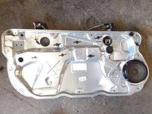 Used Window mechanism 2-door, front left Volkswagen Polo IV (9N1/2/3) 1.4 16V 75 Price on request offered by Autodemontage Joko B.V.