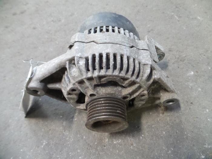 Usagé Dynamo Opel Vectra A (86/87) 1.8 i Prix sur demande proposé par Autodemontage Joko B.V.