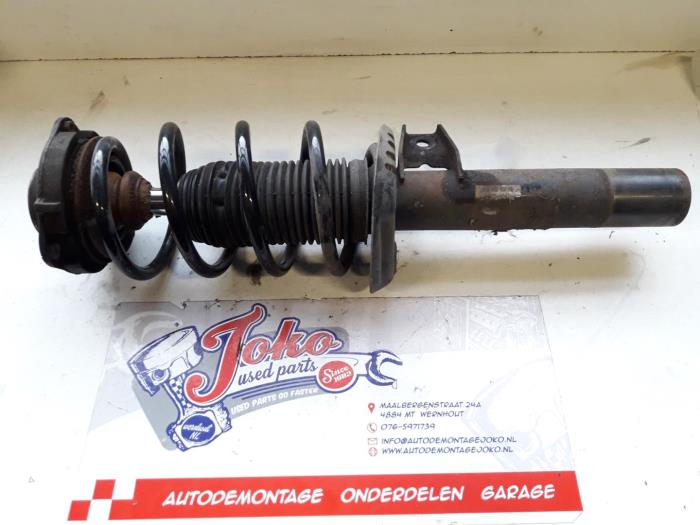 Front shock absorber rod, left from a Seat Leon (1P1) 1.4 TSI 16V 2010