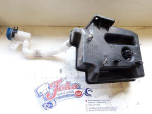 Used Front windscreen washer reservoir Seat Leon (1P1) 1.4 TSI 16V Price on request offered by Autodemontage Joko B.V.