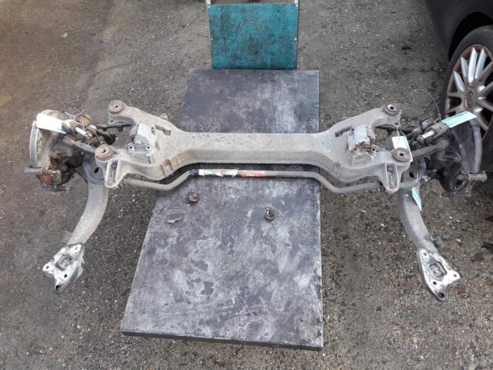 Begagnade Underram Alfa Romeo 166 3.0 V6 24V Pris på förfrågan erbjuds av Autodemontage Joko B.V.