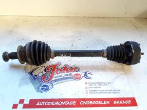 Used Front drive shaft, left Volkswagen Polo IV (9N1/2/3) 1.4 16V Price on request offered by Autodemontage Joko B.V.