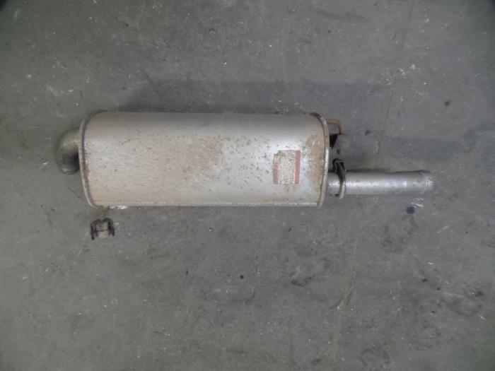 Gebrauchte Auspuff Enddämpfer Ford Fiesta 5 (JD/JH) 1.4 TDCi Preis auf Anfrage angeboten von Autodemontage Joko B.V.