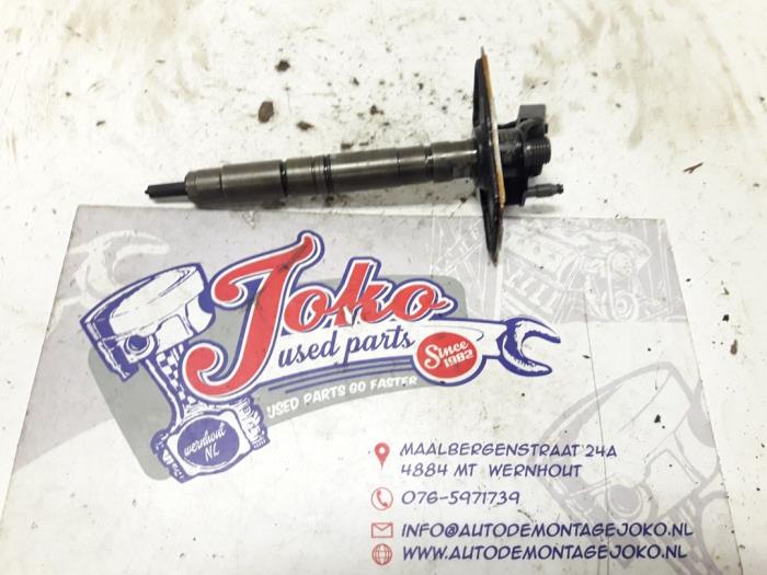 Usagé Injecteurs Volkswagen Passat (3C2) 2.0 TDI 16V 140 Prix sur demande proposé par Autodemontage Joko B.V.