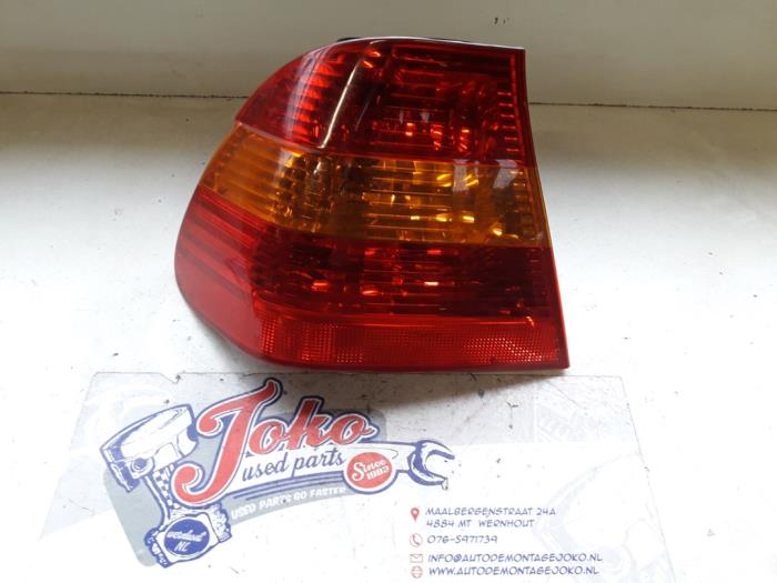 Taillight, left from a BMW 3 serie (E46/4) 318i 16V 2002