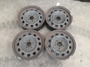 Used Set of wheels BMW 3 serie (E46/4) 318i 16V Price on request offered by Autodemontage Joko B.V.