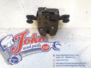 Used Tailgate lock mechanism Chevrolet Orlando (YYM/YYW) 2.0 D 16V Price on request offered by Autodemontage Joko B.V.
