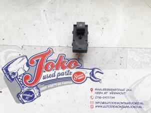 Used Electric window switch Chevrolet Orlando (YYM/YYW) 2.0 D 16V Price on request offered by Autodemontage Joko B.V.