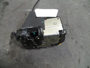 Used Rear door lock mechanism 4-door, left Ford Fusion 1.4 TDCi Price on request offered by Autodemontage Joko B.V.