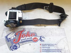 Used Front seatbelt, left Chevrolet Orlando (YYM/YYW) 2.0 D 16V Price on request offered by Autodemontage Joko B.V.