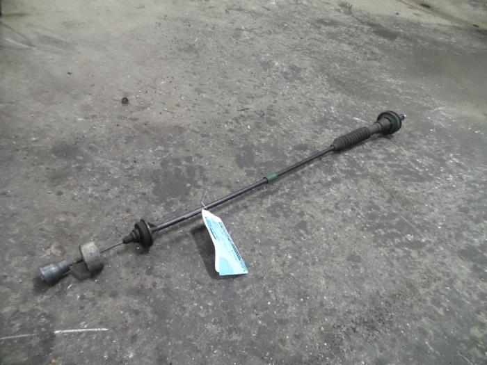 Używane Linka sprzegla Peugeot 206+ (2L/M) 1.4 HDi Cena na żądanie oferowane przez Autodemontage Joko B.V.