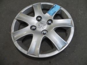 Used Wheel cover (spare) Peugeot 206+ (2L/M) 1.4 HDi Price on request offered by Autodemontage Joko B.V.