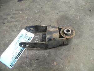 Used Gearbox mount Peugeot 206+ (2L/M) 1.4 HDi Price on request offered by Autodemontage Joko B.V.