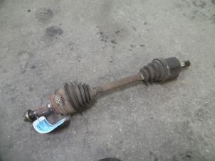 Used Front drive shaft, left Landrover Freelander Hard Top 2.0 di Price on request offered by Autodemontage Joko B.V.