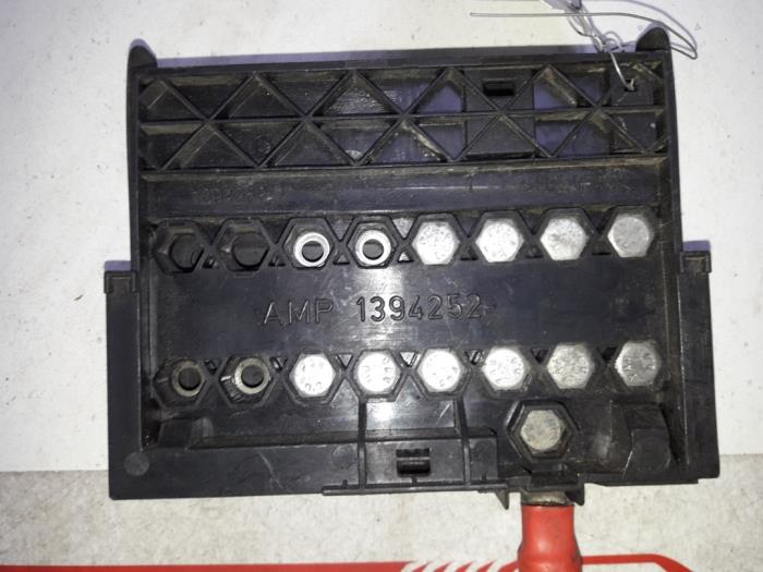 Fuse box from a Ford Fiesta 5 (JD/JH) 1.4 TDCi 2005