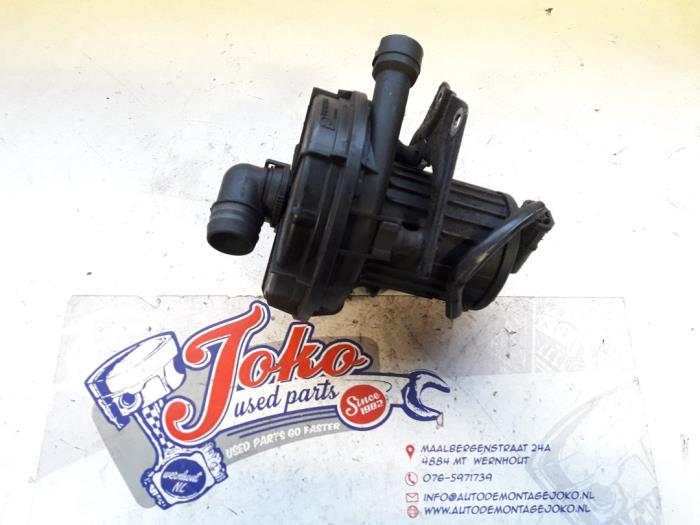 Gebrauchte Pullairpumpe BMW 3 serie (E46/4) 318i 16V Preis auf Anfrage angeboten von Autodemontage Joko B.V.