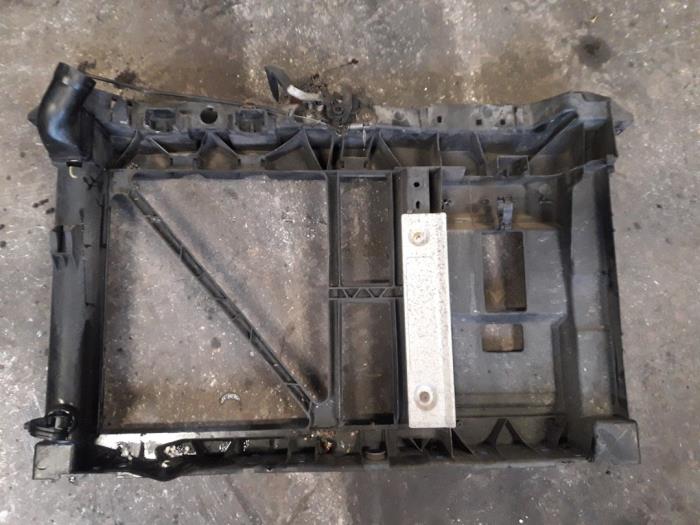 Używane Panel przedni Citroen C3 (FC/FL/FT) 1.1 Cena na żądanie oferowane przez Autodemontage Joko B.V.