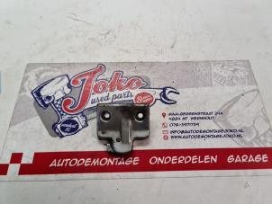 Used Tailgate lock mechanism Opel Kadett E (33/34/43/44) 1.6 L,LS,GLS,GT Price on request offered by Autodemontage Joko B.V.