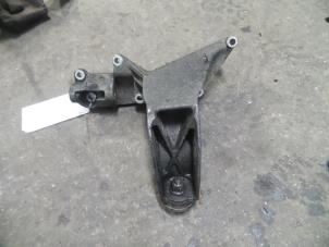 Used Engine mount BMW 3 serie Compact (E46/5) 320td 16V Price on request offered by Autodemontage Joko B.V.