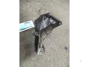 Used Engine mount BMW 3 serie Compact (E46/5) 320td 16V Price on request offered by Autodemontage Joko B.V.
