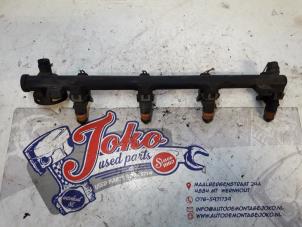 Used Fuel injector nozzle Renault Clio II (BB/CB) 1.4 16V Price on request offered by Autodemontage Joko B.V.