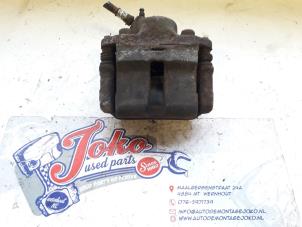 Used Front brake calliper, right Renault Clio II (BB/CB) 1.4 16V Price on request offered by Autodemontage Joko B.V.